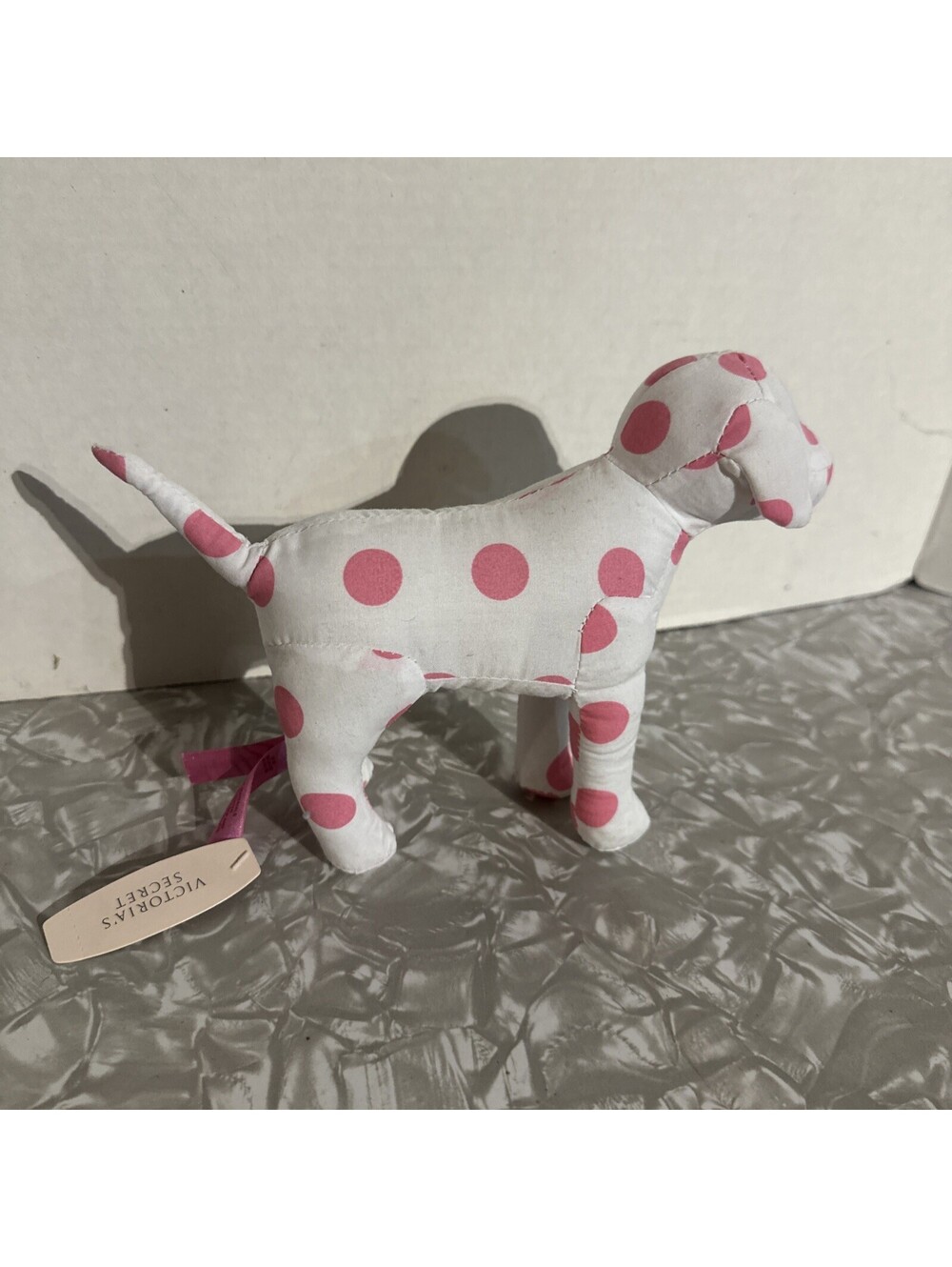 RARE VICTORIA’S SECRET PINK WHITE PINK POLKA DOT PRINTED DOG NEW WITH TAGS